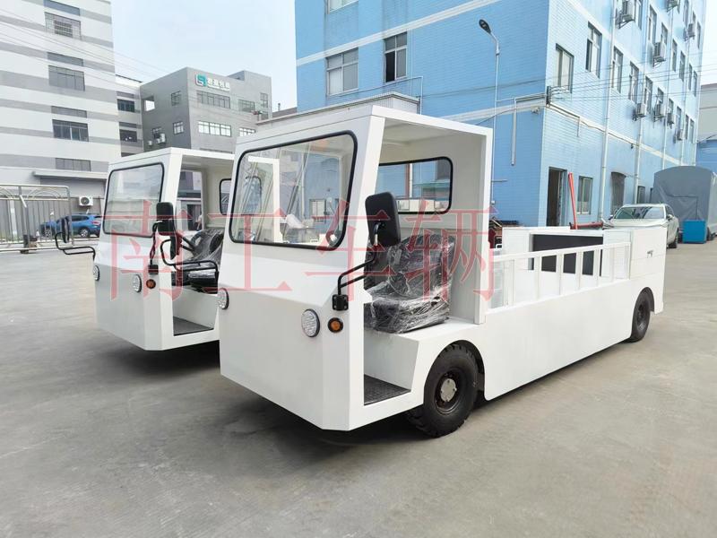 2吨座驾式纯电动开云（中国） 电动工具拖车