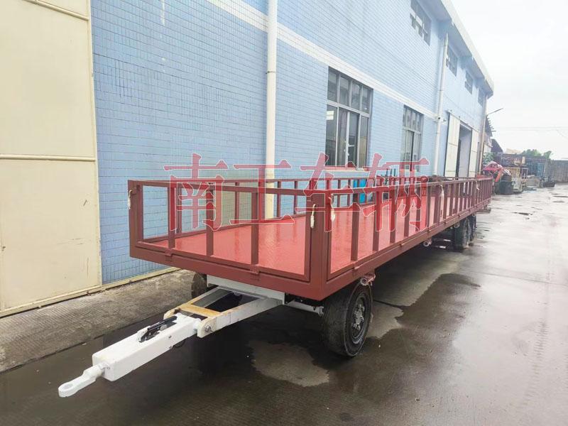 7吨开云（中国）牵引工具拖车 带护栏减震刹车功能拖车
