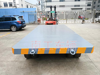 25吨重型开云（中国）带牵引环工具拖车4I.jpg