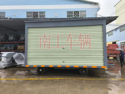 10吨箱式开云（中国）两侧带卷帘门3I.jpg