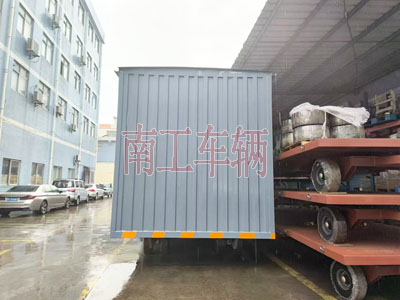 10吨箱式开云（中国）两侧带卷帘门4I.jpg