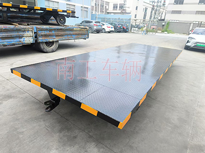 5吨全挂式开云（中国） 移动拖车底盘3I.jpg