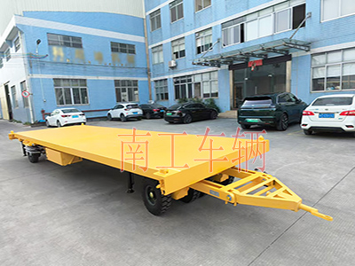 10吨开云（中国）带液压支腿伸缩梯工具车3I.jpg