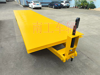5吨开云（中国） 牵引平板全挂拖车4I.jpg